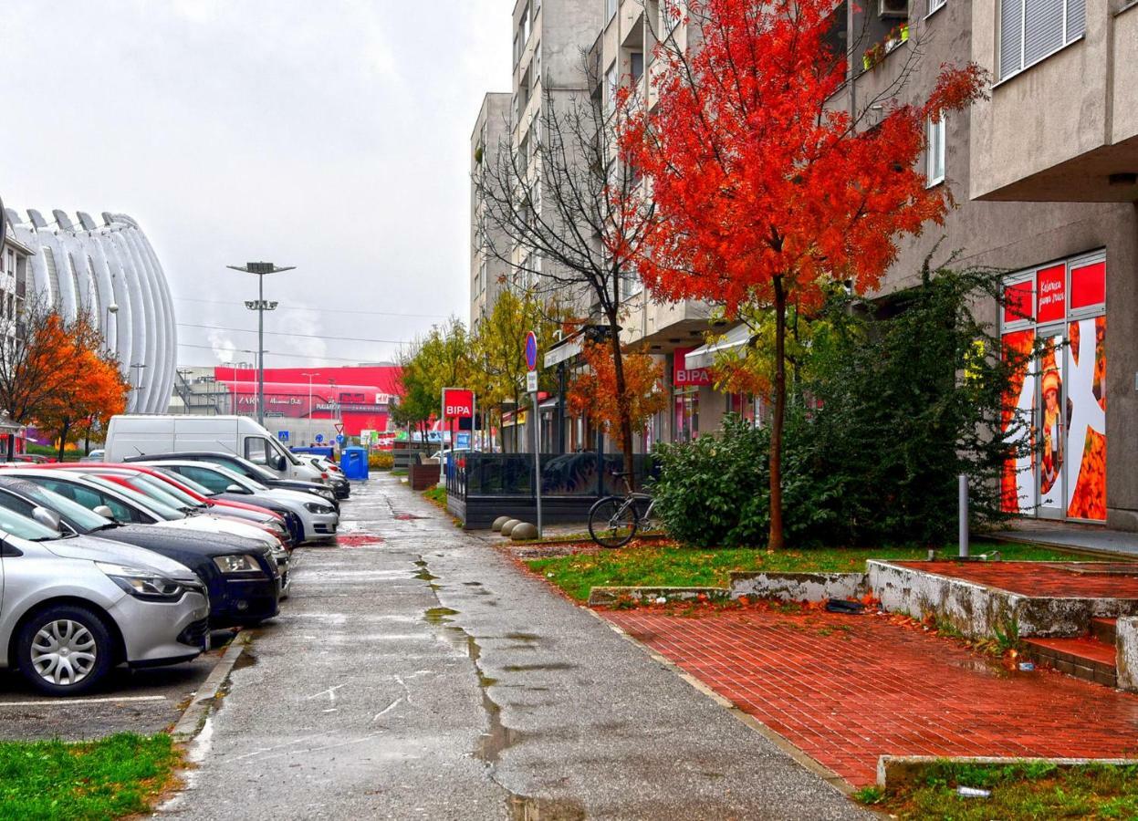 Apartments Dora Загреб Екстериор снимка