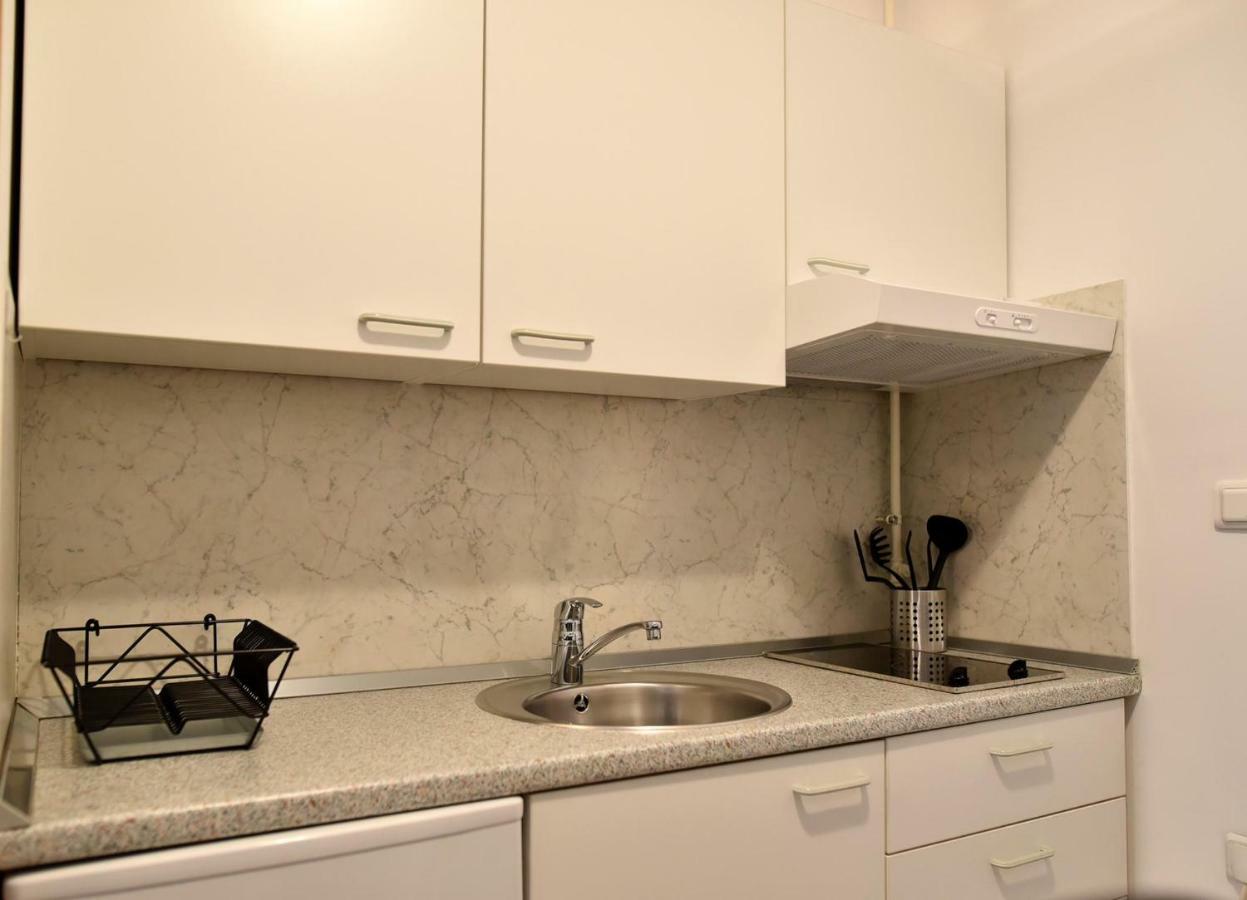 Apartments Dora Загреб Екстериор снимка